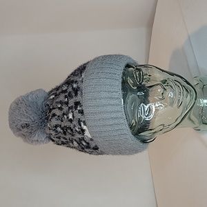 NWOT Faux fur lined winer hat